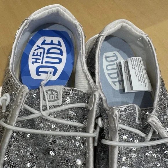 Hey Dude Womens Wendy Sequin Slip-On Shoes NWT SIZE 7 - Picture 4 of 8